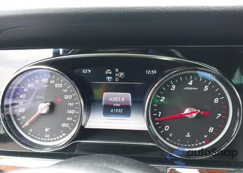 2019 Mercedes-Benz E 300 4Matic из США, поврежденный, VIN WDDZF4KB0KA545145